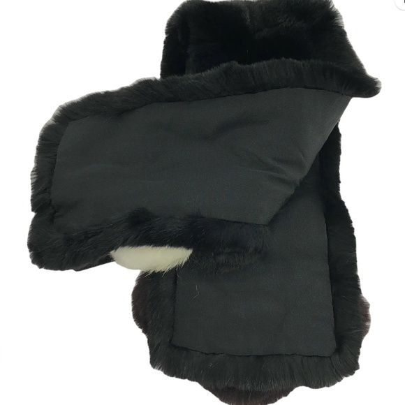 Fendi EUC fur collar scarf - Picture 2 of 5